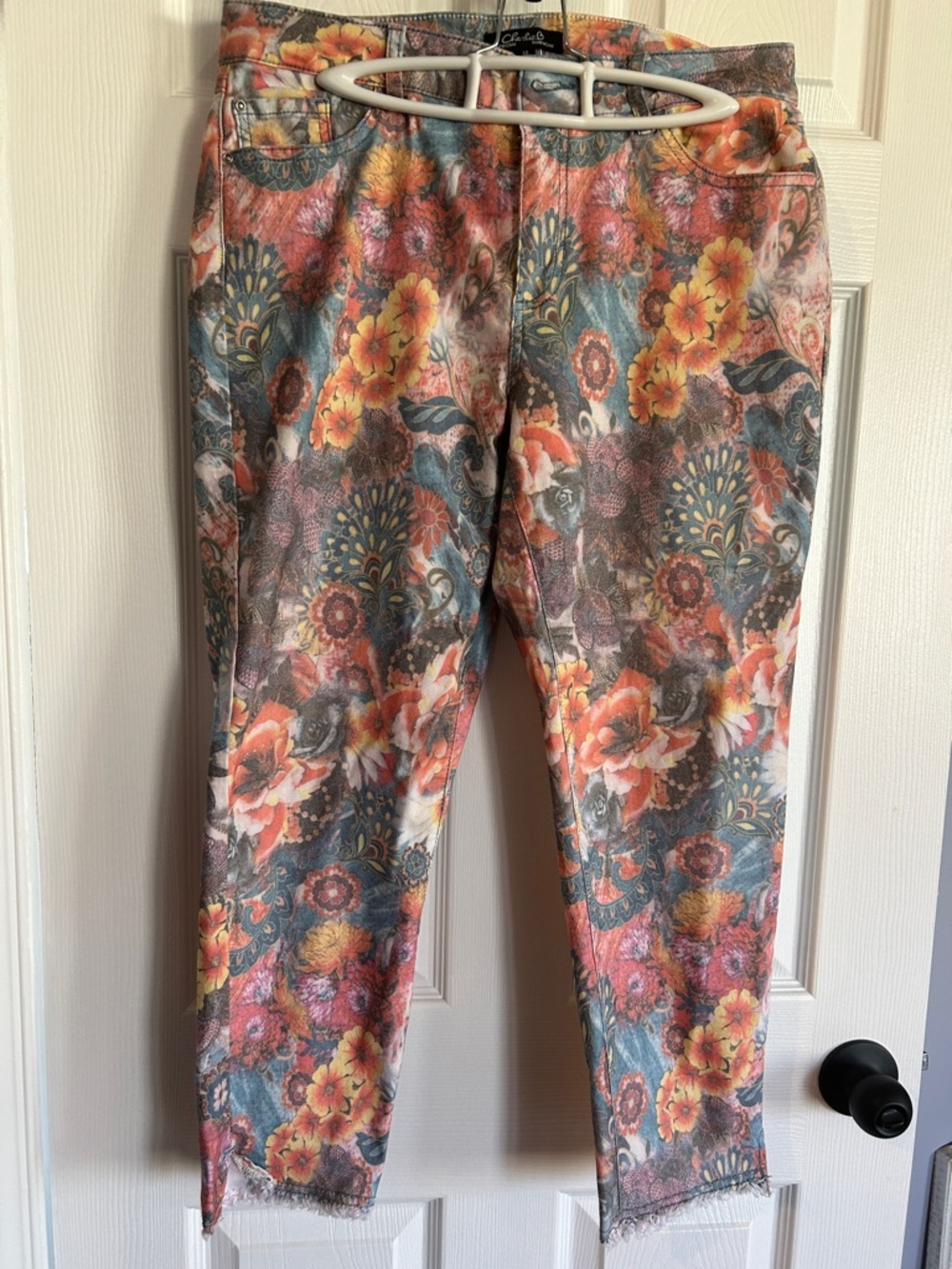 CHARLIE B Floral Skinny Jeans in Coral, Yellow & blue